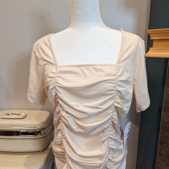 Arula ruched crop top, cream, Size A, 1X - Picture 7 of 10